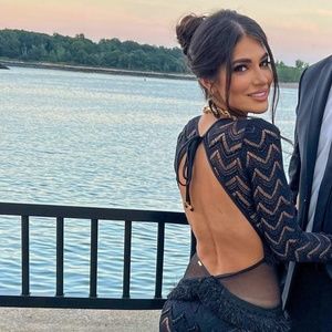 Meet your Posher, Monique